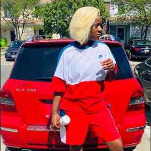 Meet your Posher, Denisha